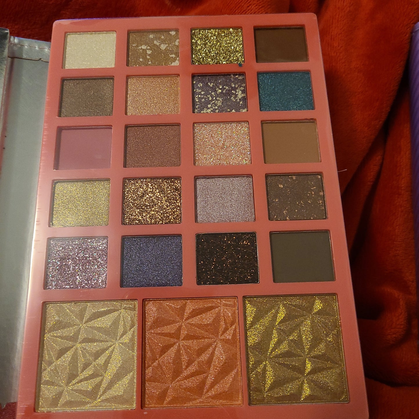 S&M Glam Artist