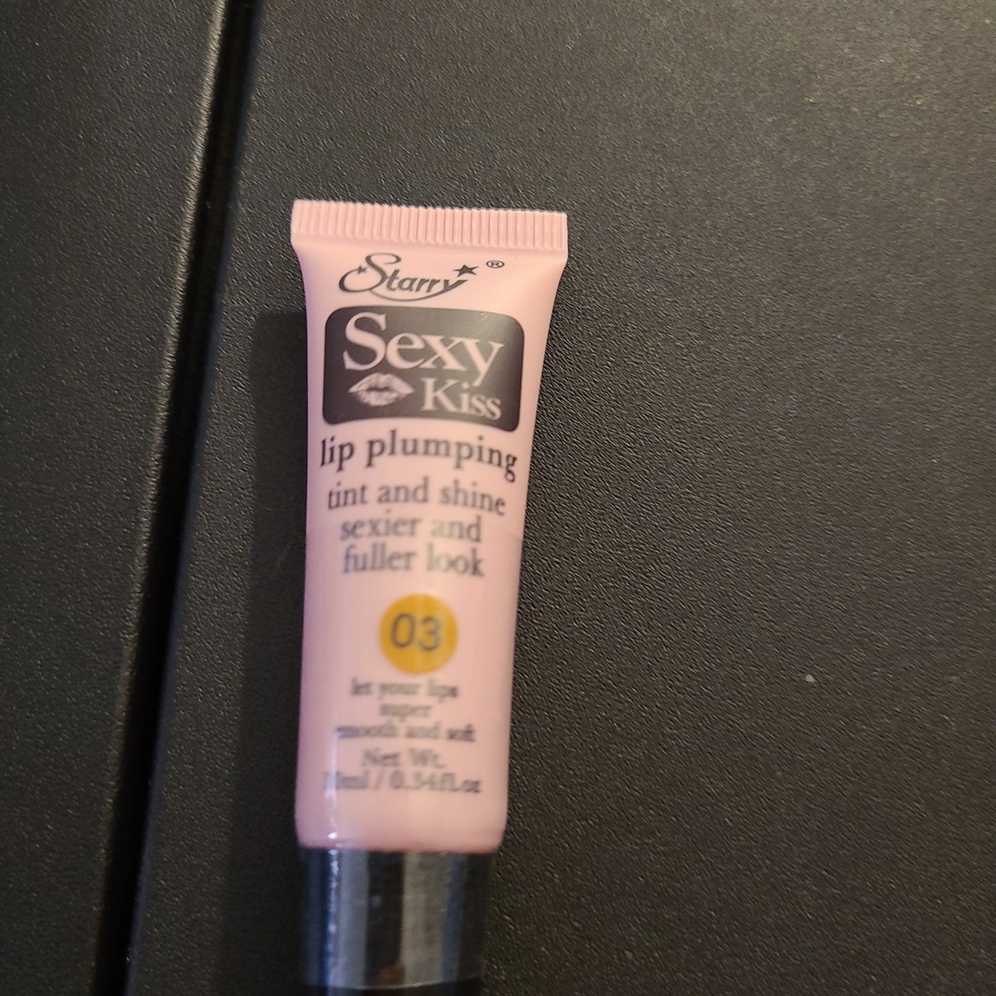 Star sexy kiss lip plumping