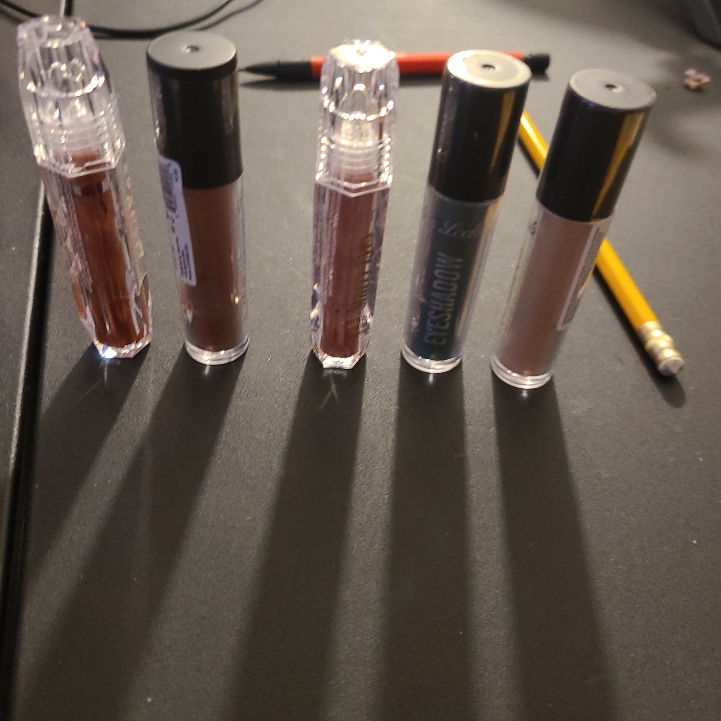Px look rollon eyeshadow