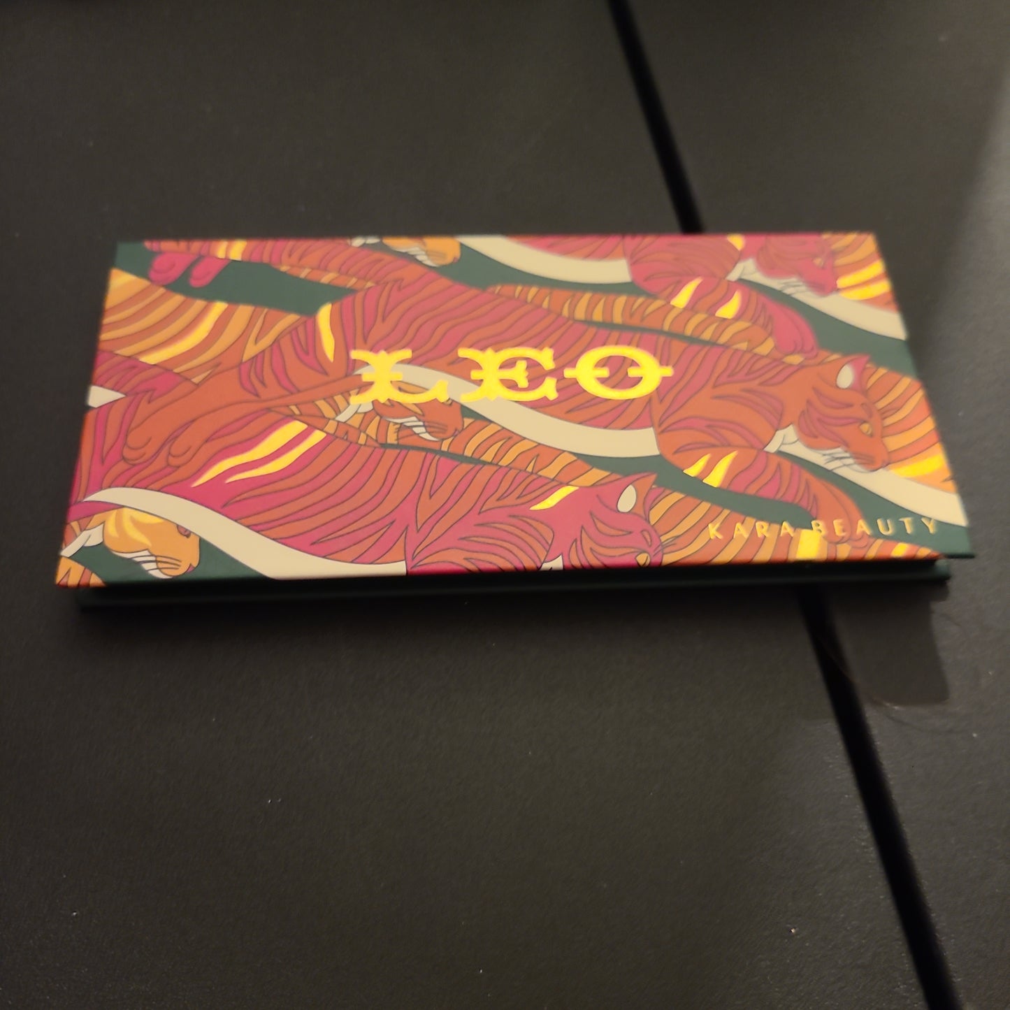 Kara Beauty Leo Palette