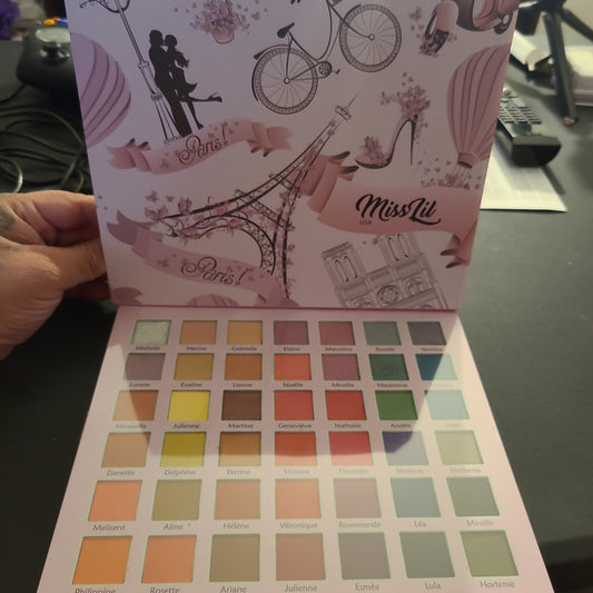 Miss lil USA palette