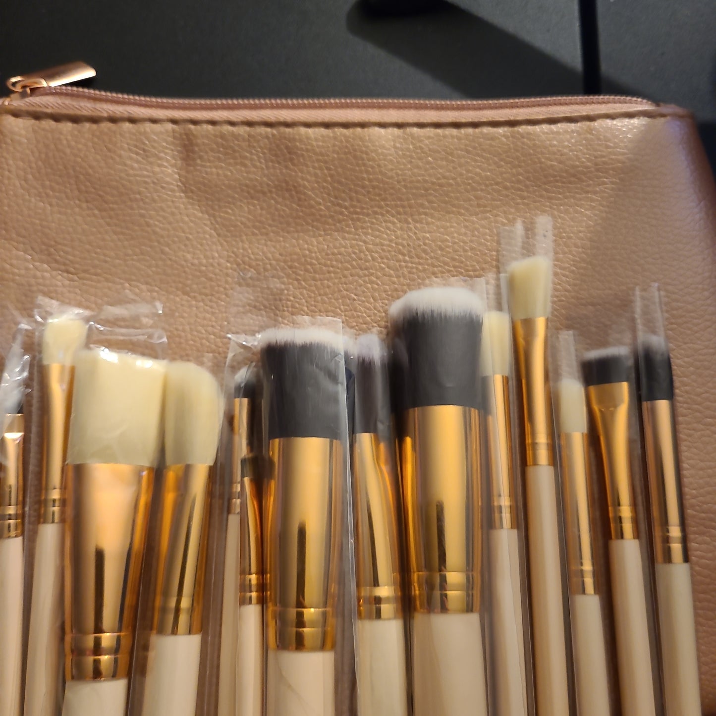 Brown brushes 15 set