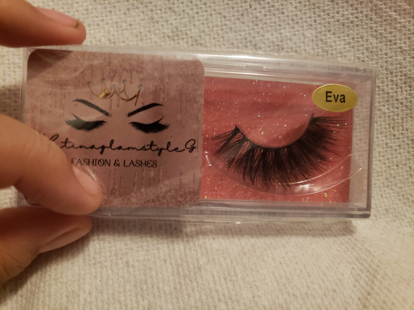 Latina style fashion &lashes